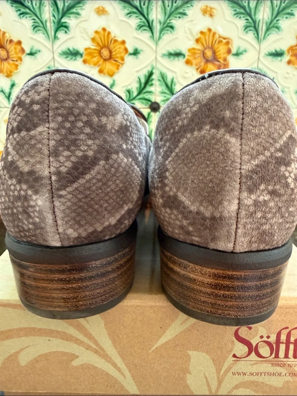 Sofft womens taupe